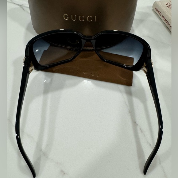 Gucci Sunglasses - Picture 6 of 9